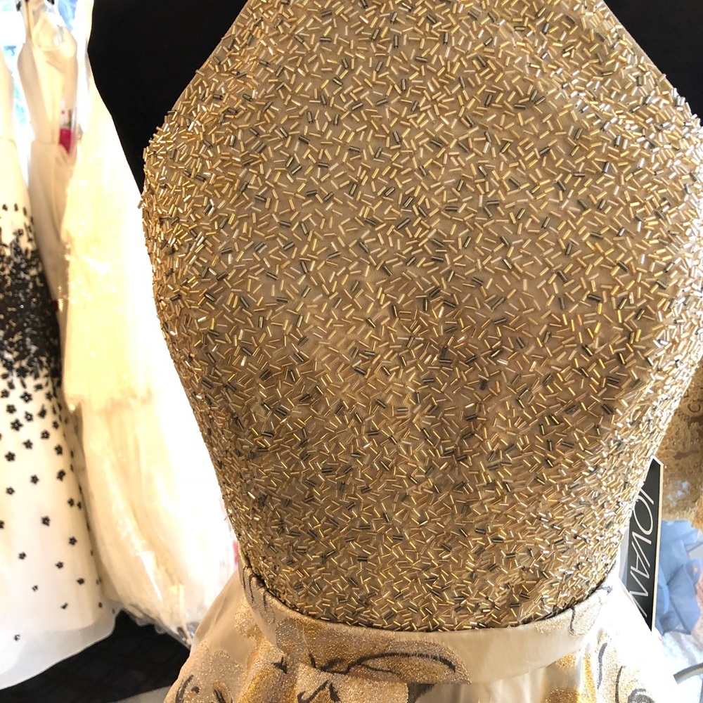 JOVANI - Picture 2 of 2